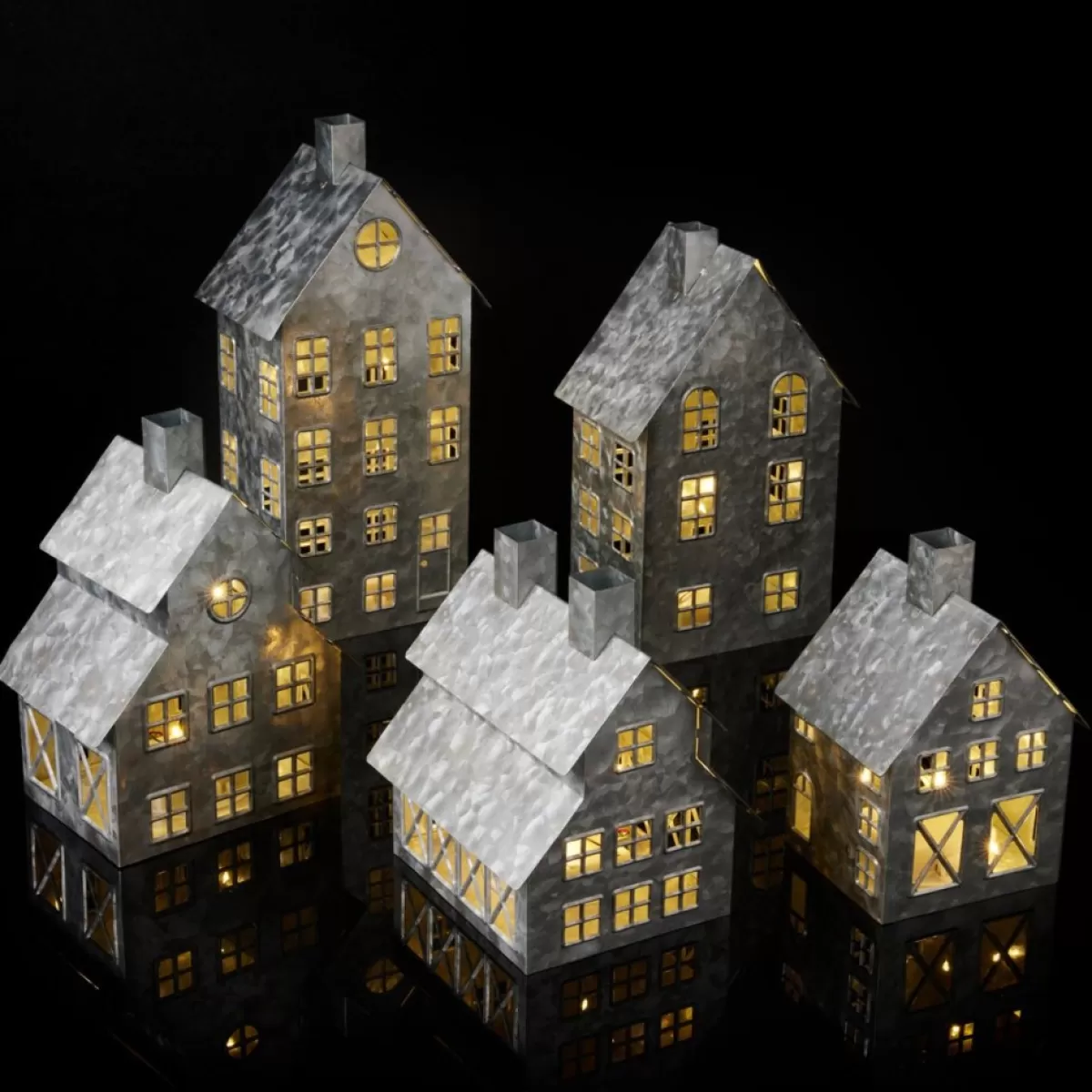 Emryn House Indoor Decor | As Is 5Pc Farmhouse Village Set With String Lights