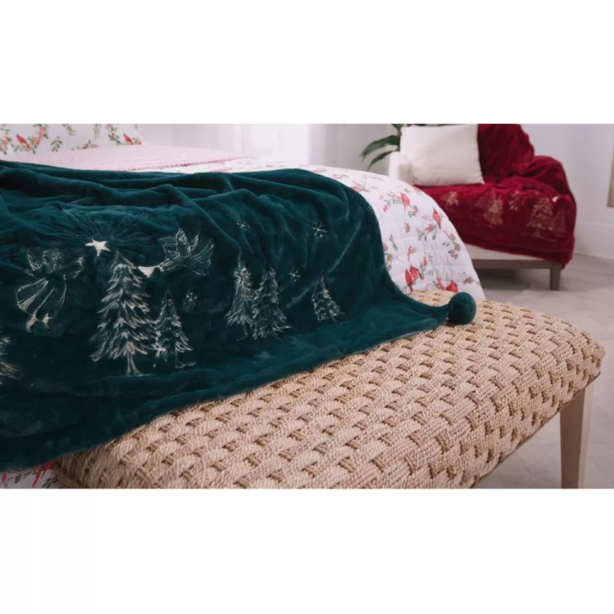 august & leo Holiday Textiles | Oversized Faux Fur Angelic Winter Throw