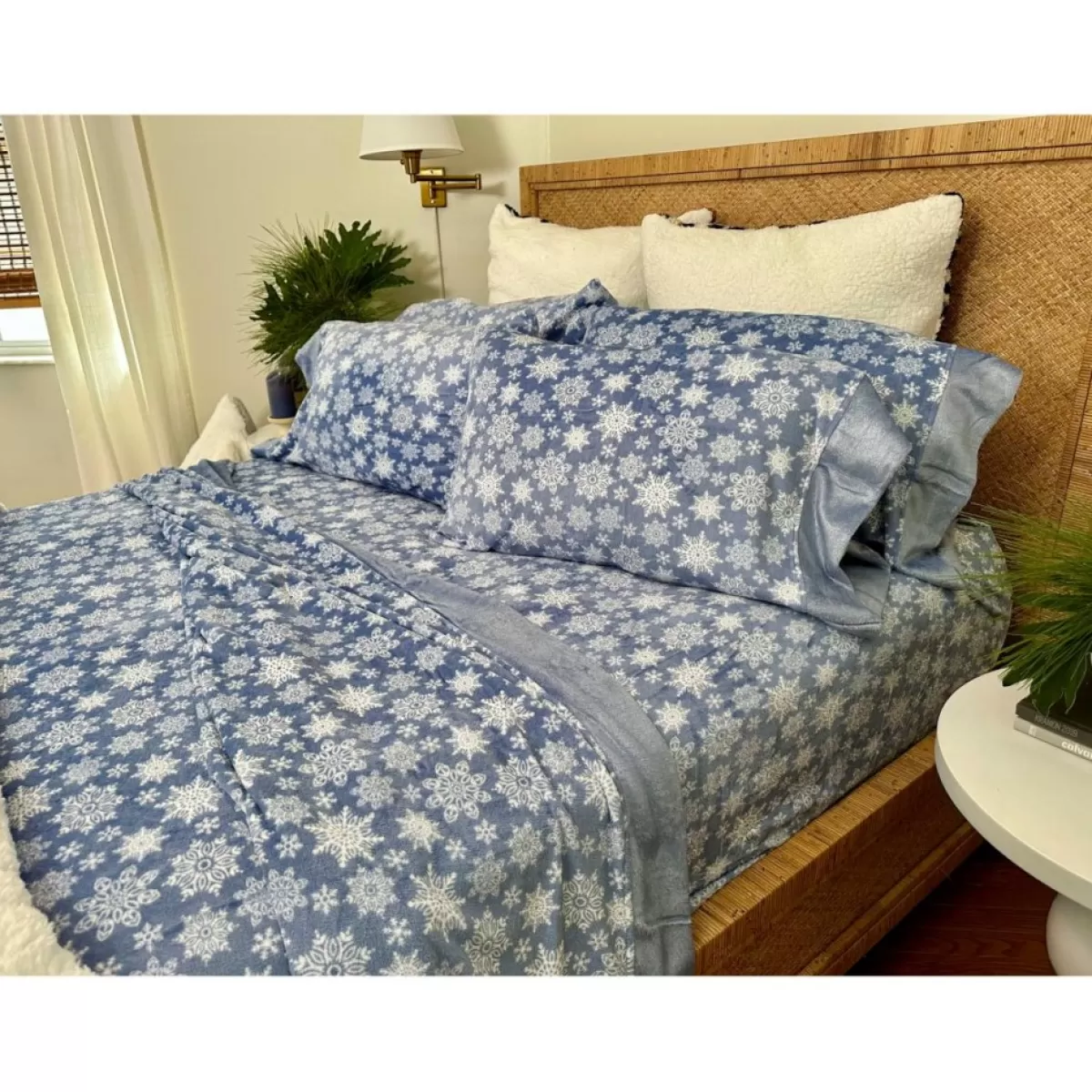 Warm & Cozy Holiday Textiles | Glitter Hem Plush Sheet Set With Extra Pillowcases